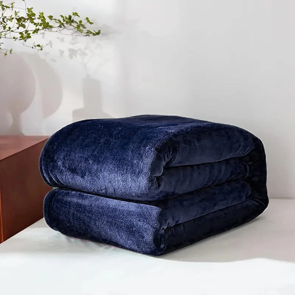 Fleece Throw Blanket Faux Fur Lightweight Machine Washable