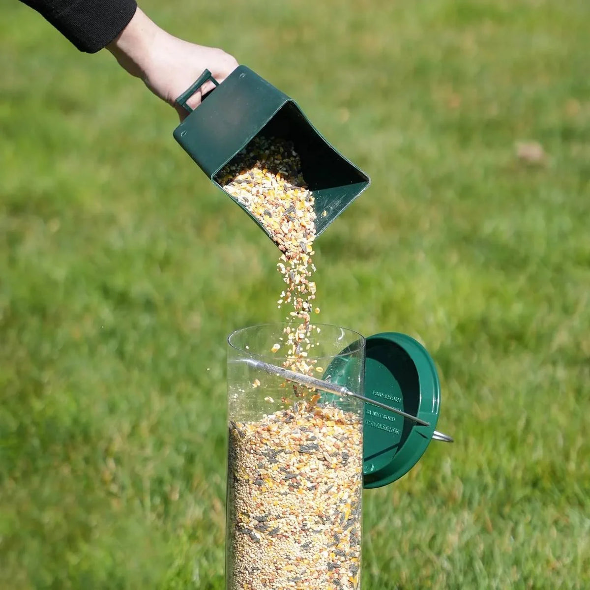 Hanging Bird Feeder Squirrel-Proof Polycarbonate & Metal 5 lb