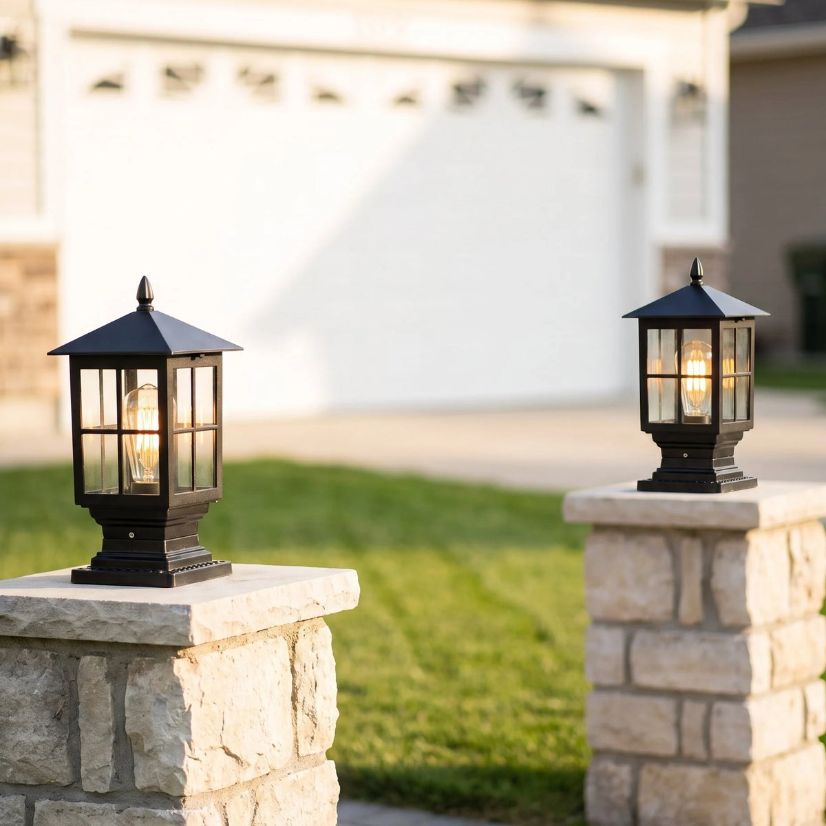 Solar Post Light Solar-Powered Dusk-to-Dawn Sensor IP65