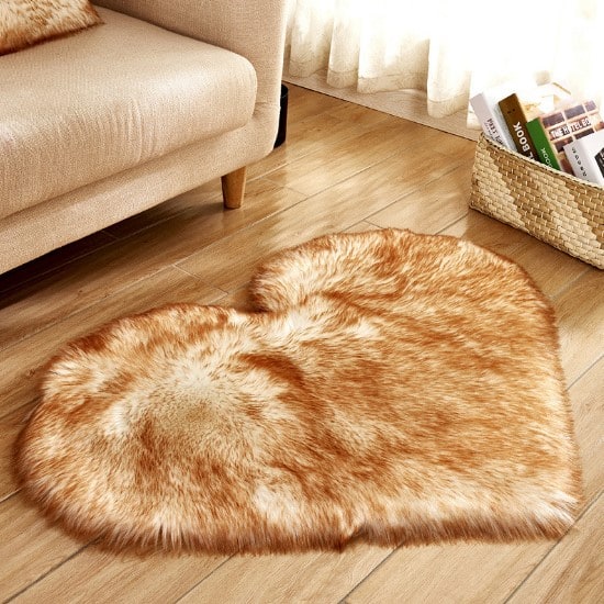 Area Rug Heart-Shaped Plush Faux Fur Non-Slip Pad Included