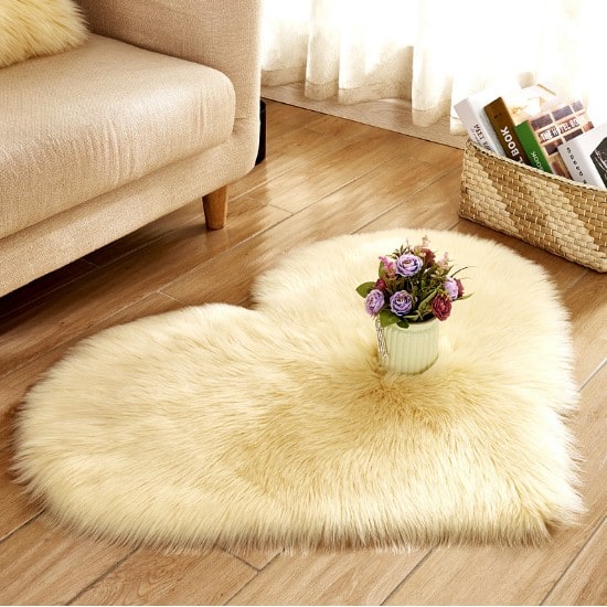 Area Rug Heart-Shaped Plush Faux Fur Non-Slip Pad Included