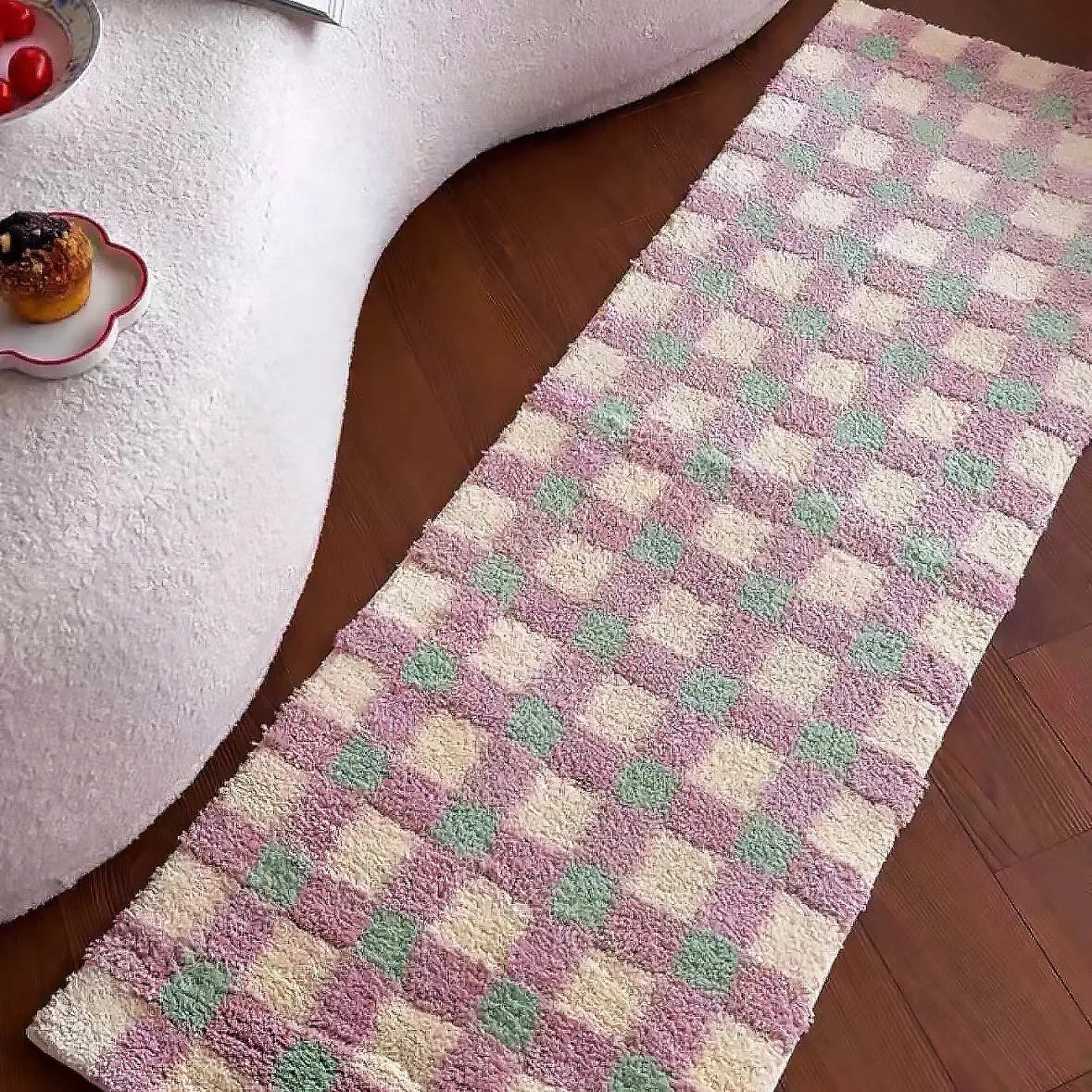 Area Rug Plush Checkered Non-Slip Machine Washable