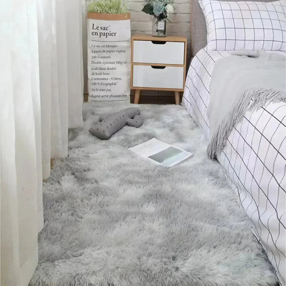 Area Rug Soft Polyester Easy-Care Shape-Retaining