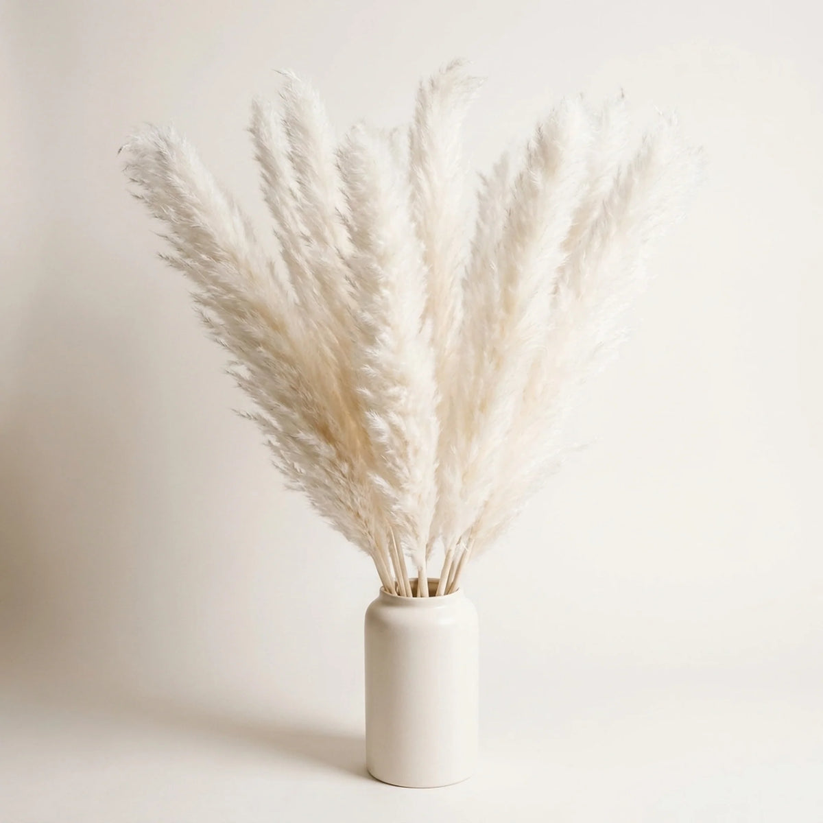 Artificial Pampas Grass Stems 25.6 Inch Low-Maintenance Decor