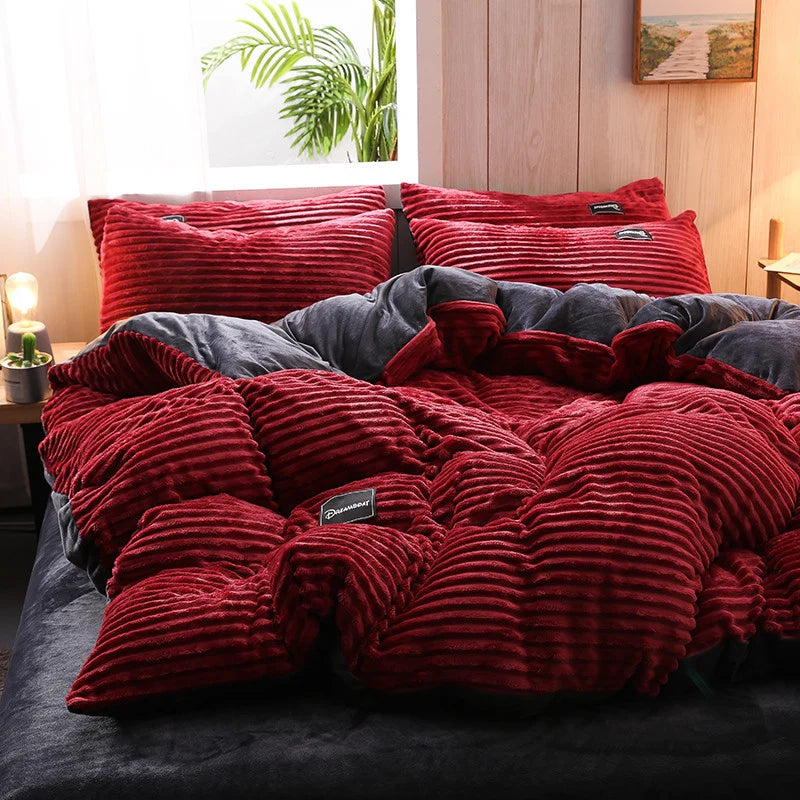 Bedding Set Plush Double-Sided 4-Piece Year-Round Comfort