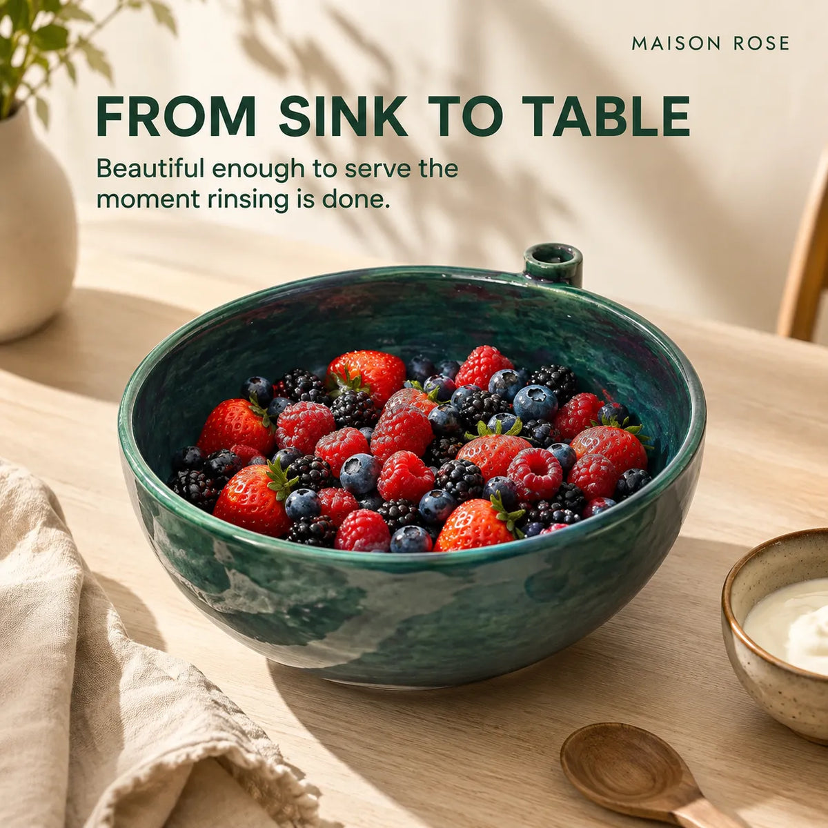 Berry Rinsing Bowl Glazed Ceramic Built-In Drainage Openings