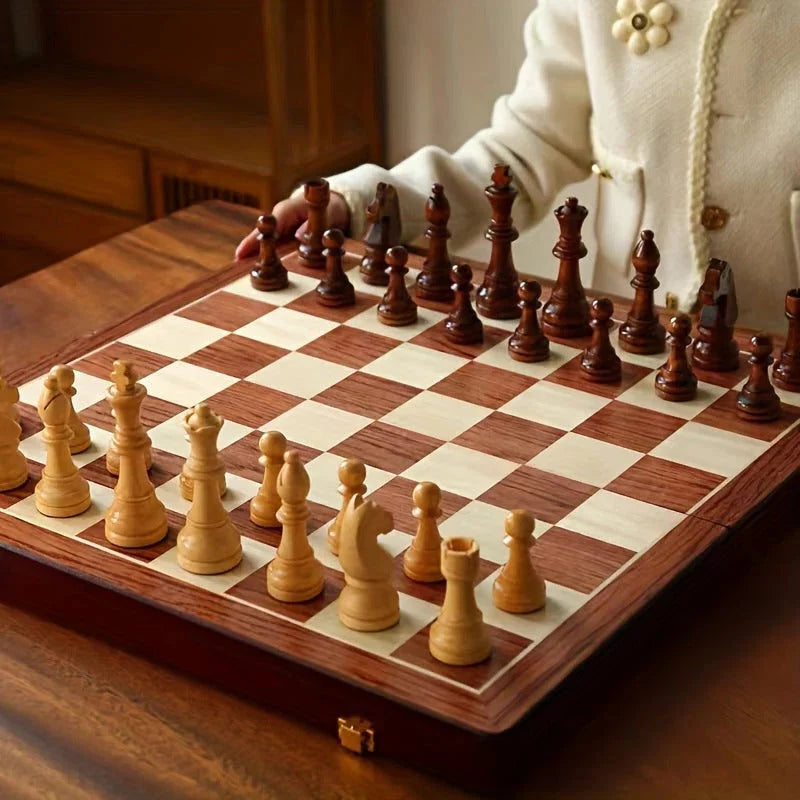 Chess Set Solid Wood 34 Carved Pieces