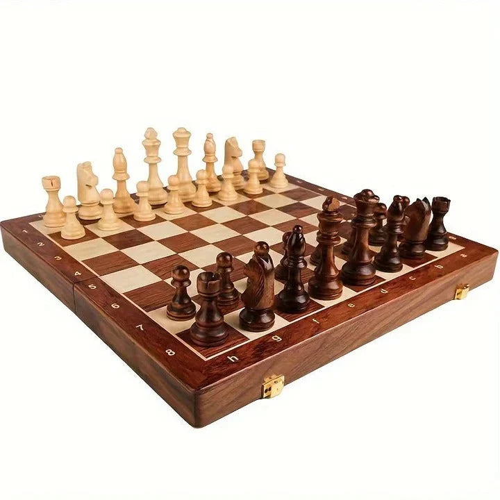 Chess Set Wooden Foldable Magnetic Closure Hand-Carved Pieces 15-Inch Board