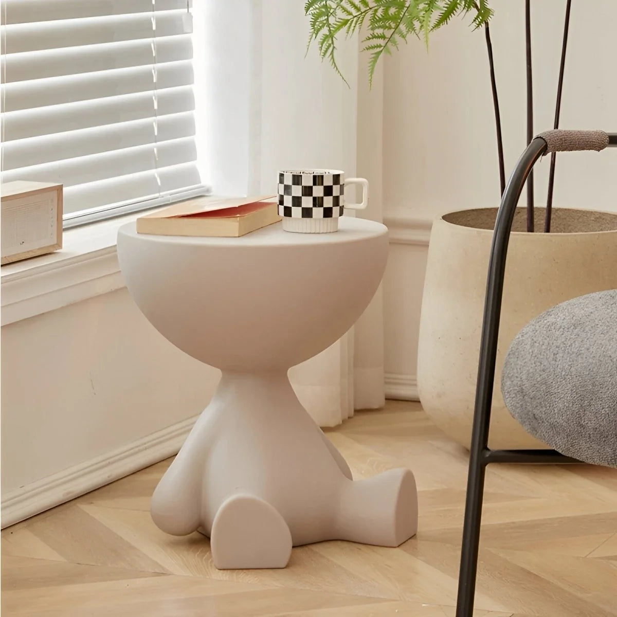 Coffee Table Round Lightweight Plastic Compact Design