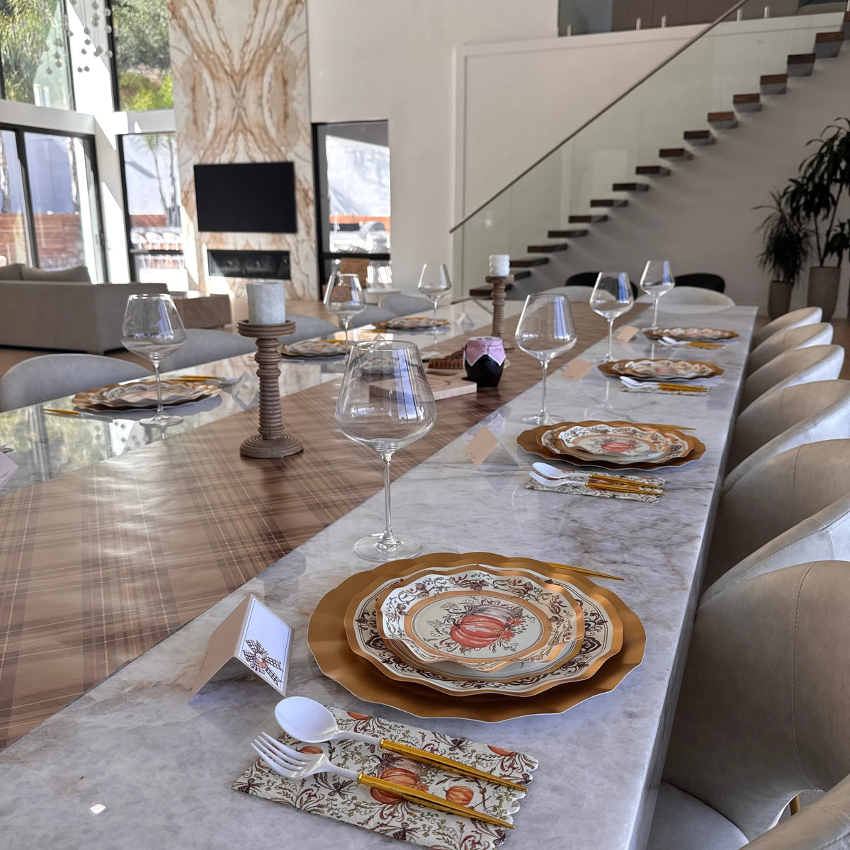 Disposable Plates Heavy-Duty Thanksgiving Design Gold Accents