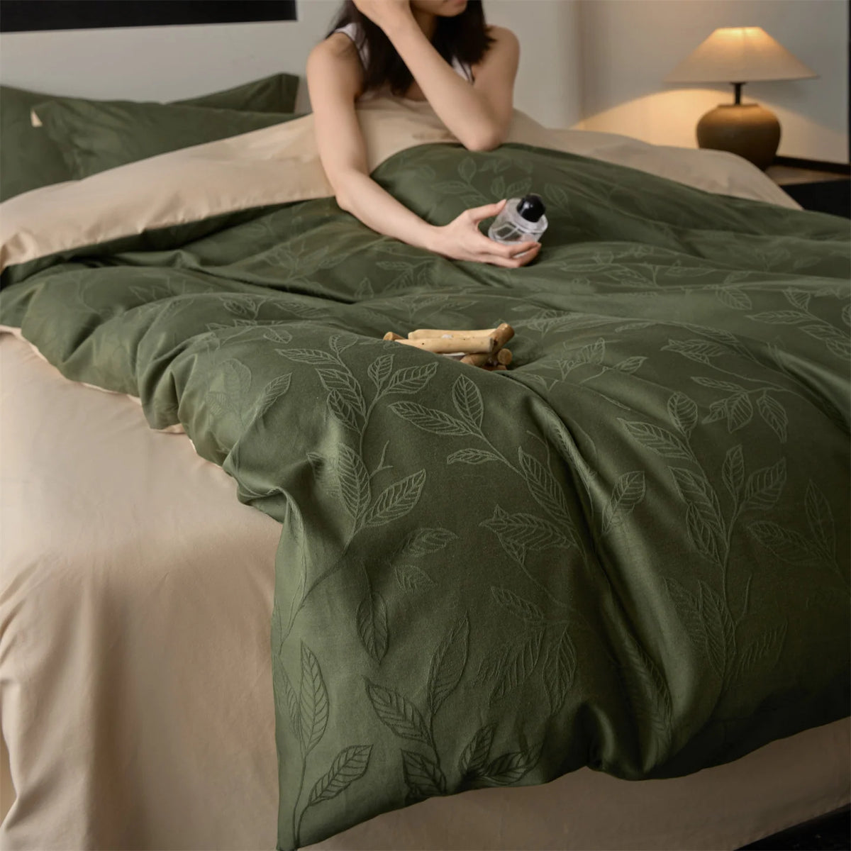 Duvet Cover Set Reversible Jacquard Machine-Washable