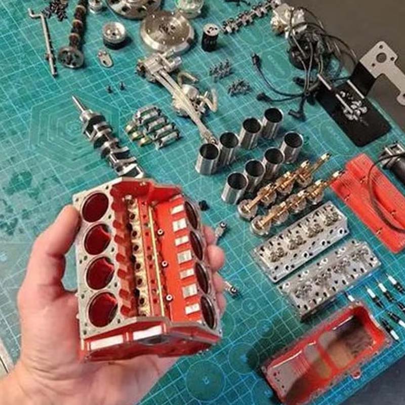 Engine Model Kit Working Gasoline-Powered V8 With CDI Ignition