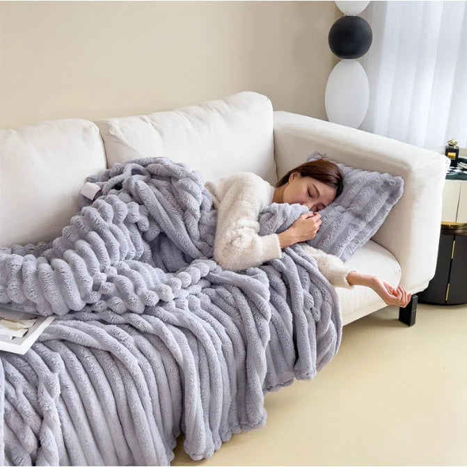 Faux Fur Throw Blanket Double-Sided Plush Matching Pillowcase Included