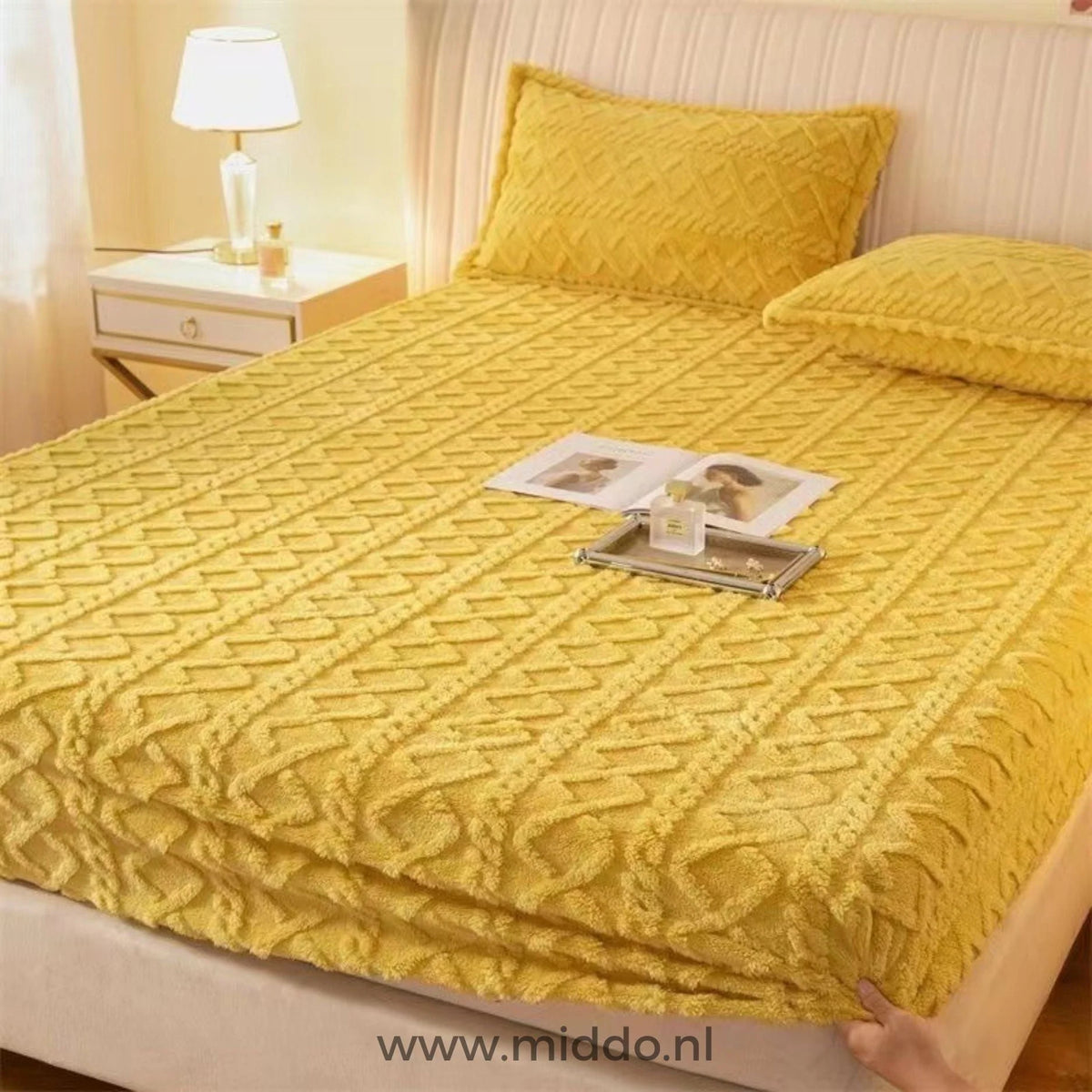 Fitted Sheet Soft Velour Fleece Elasticated Fit With Pillowcases