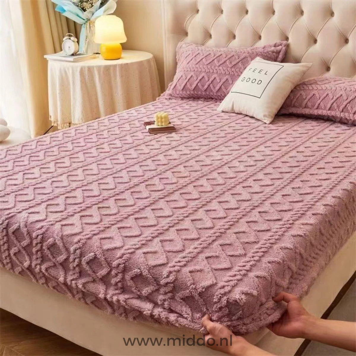 Fitted Sheet Soft Velour Fleece Elasticated Fit With Pillowcases