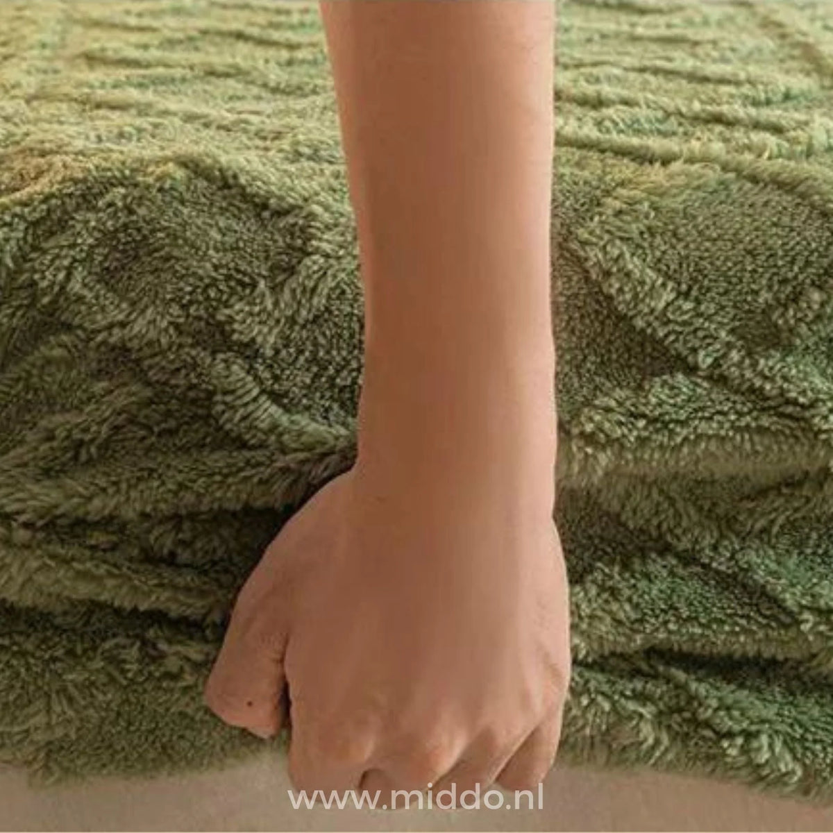 Fitted Sheet Soft Velour Fleece Elasticated Fit With Pillowcases
