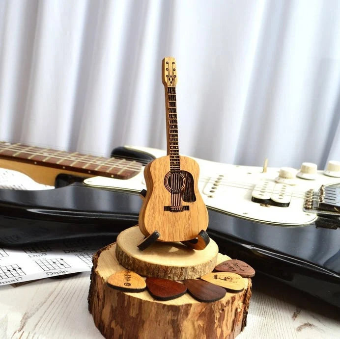Guitar Pick Box Oak Personalized Engraving Display Stand