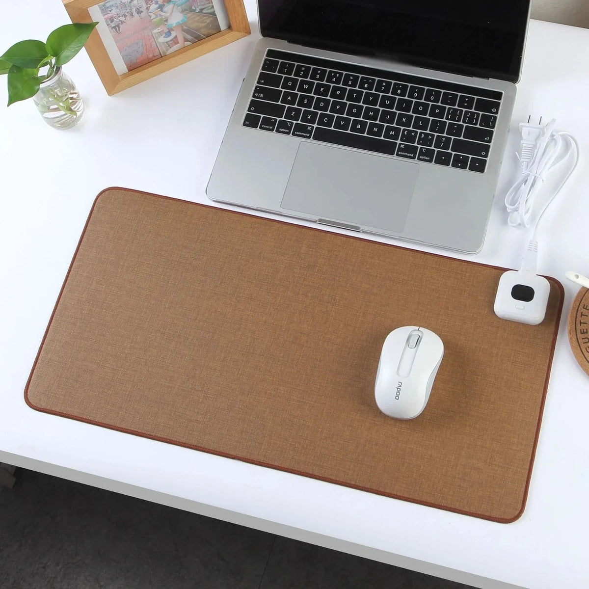 Heated Mouse Pad Adjustable Temperature Splash-Resistant Surface & Auto Shutoff