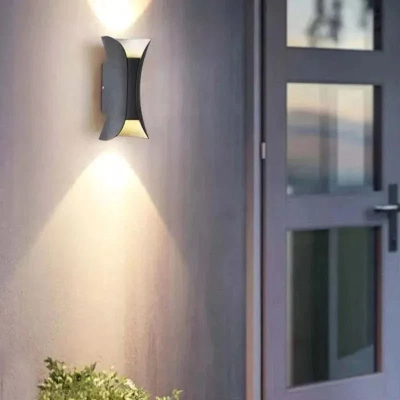 LED Wall Light Curved IP65 Weather-Resistant
