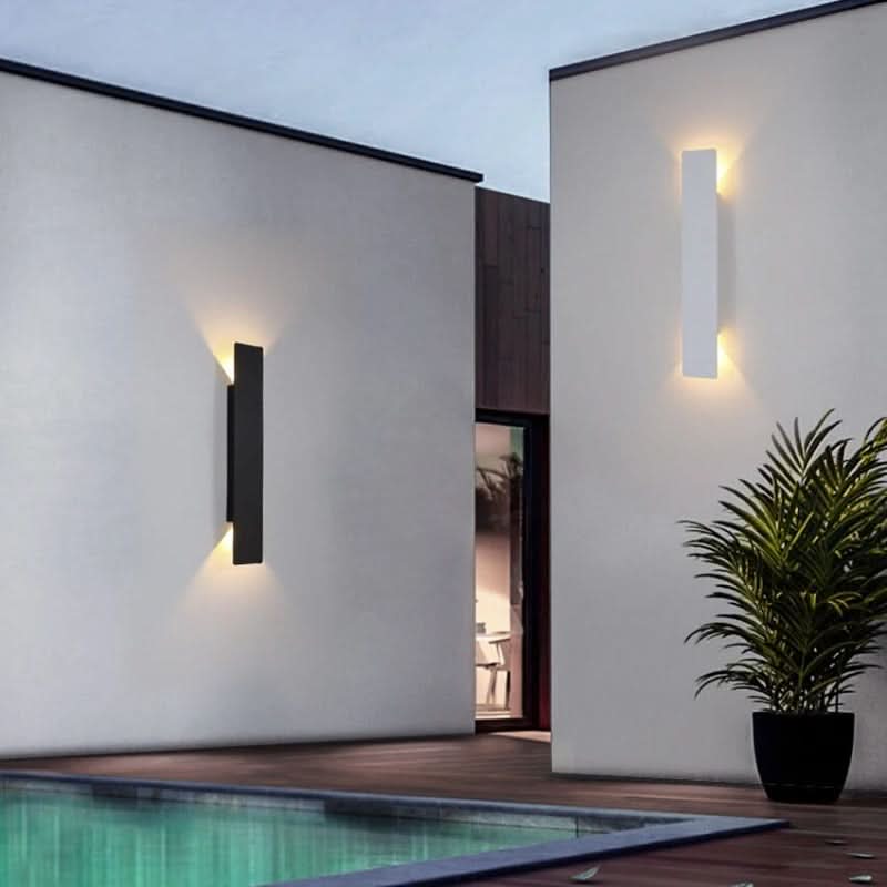 Outdoor Wall Light Integrated LED IP65 Weather-Resistant