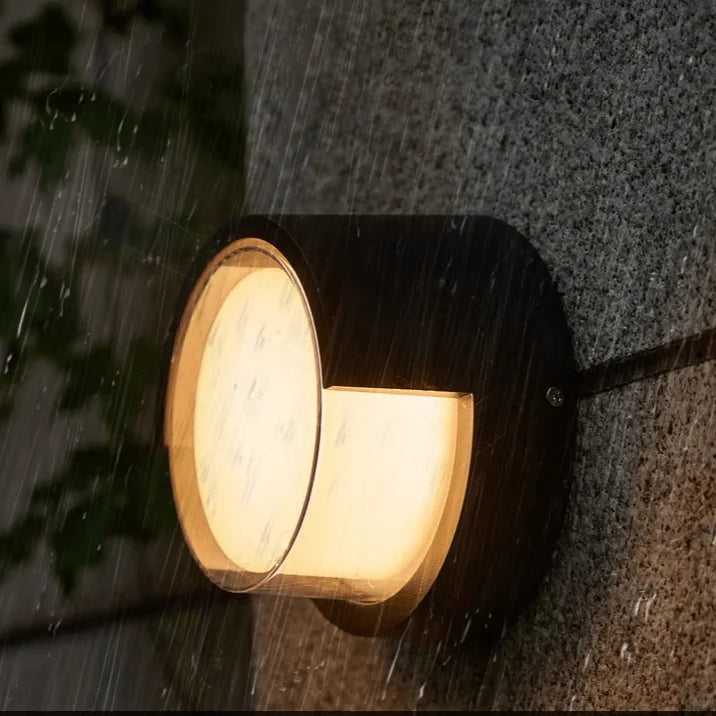 Outdoor Wall Light Integrated Warm White LED IP65 Weather-Resistant