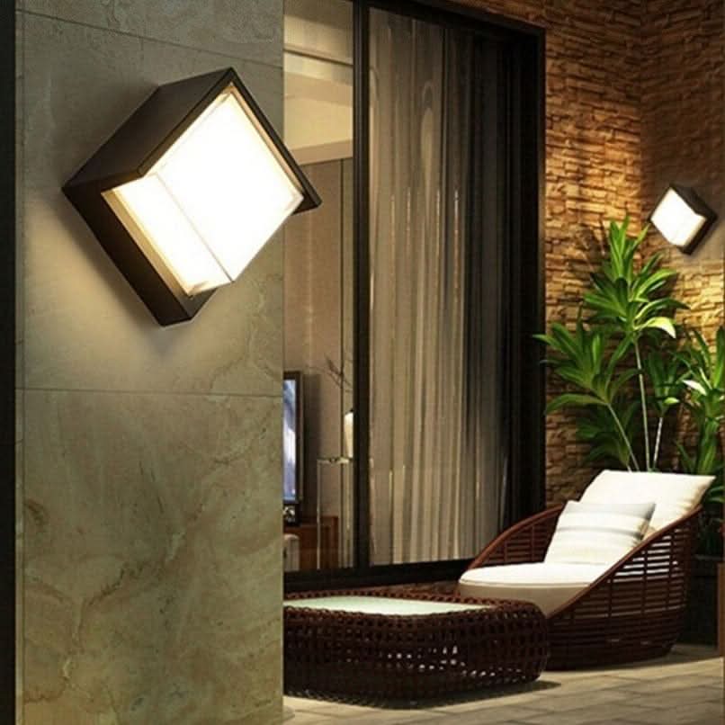 Outdoor Wall Light Integrated Warm White LED IP65 Weather-Resistant