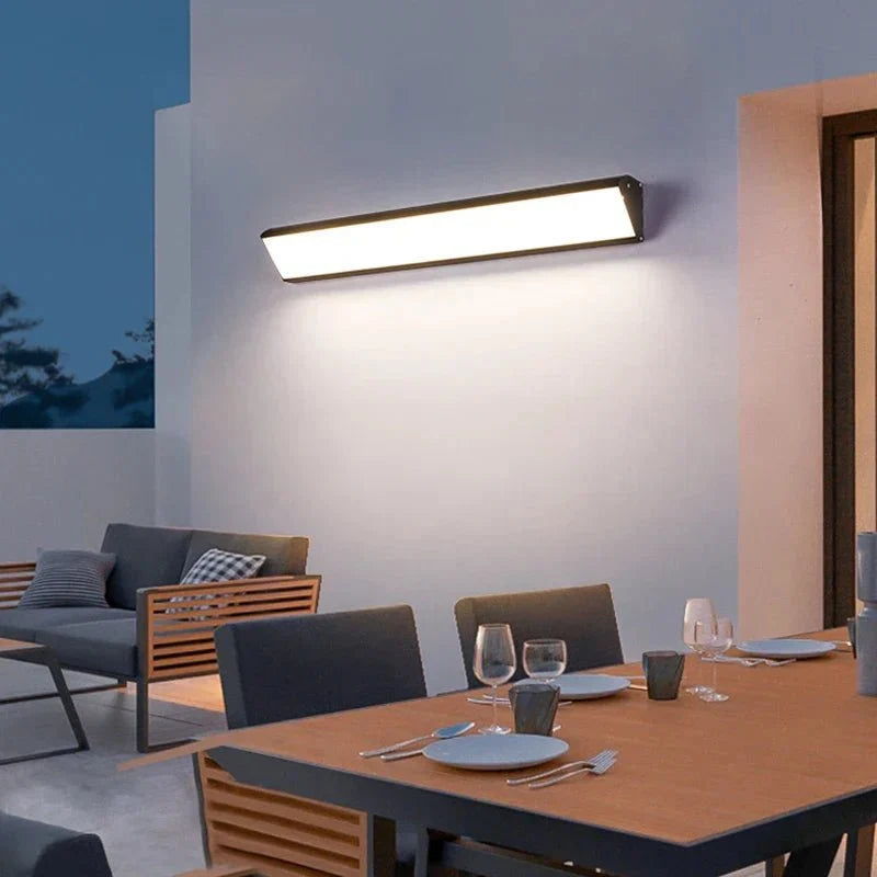 Outdoor Wall Light LED Weather-Resistant Aluminum