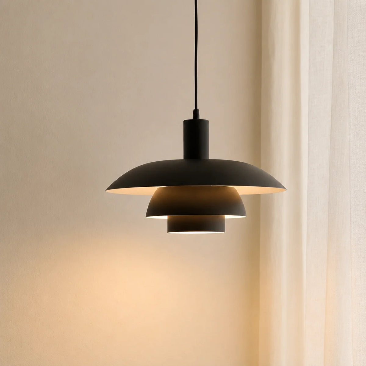 Pendant Light Dimmable Integrated LED Metal Construction