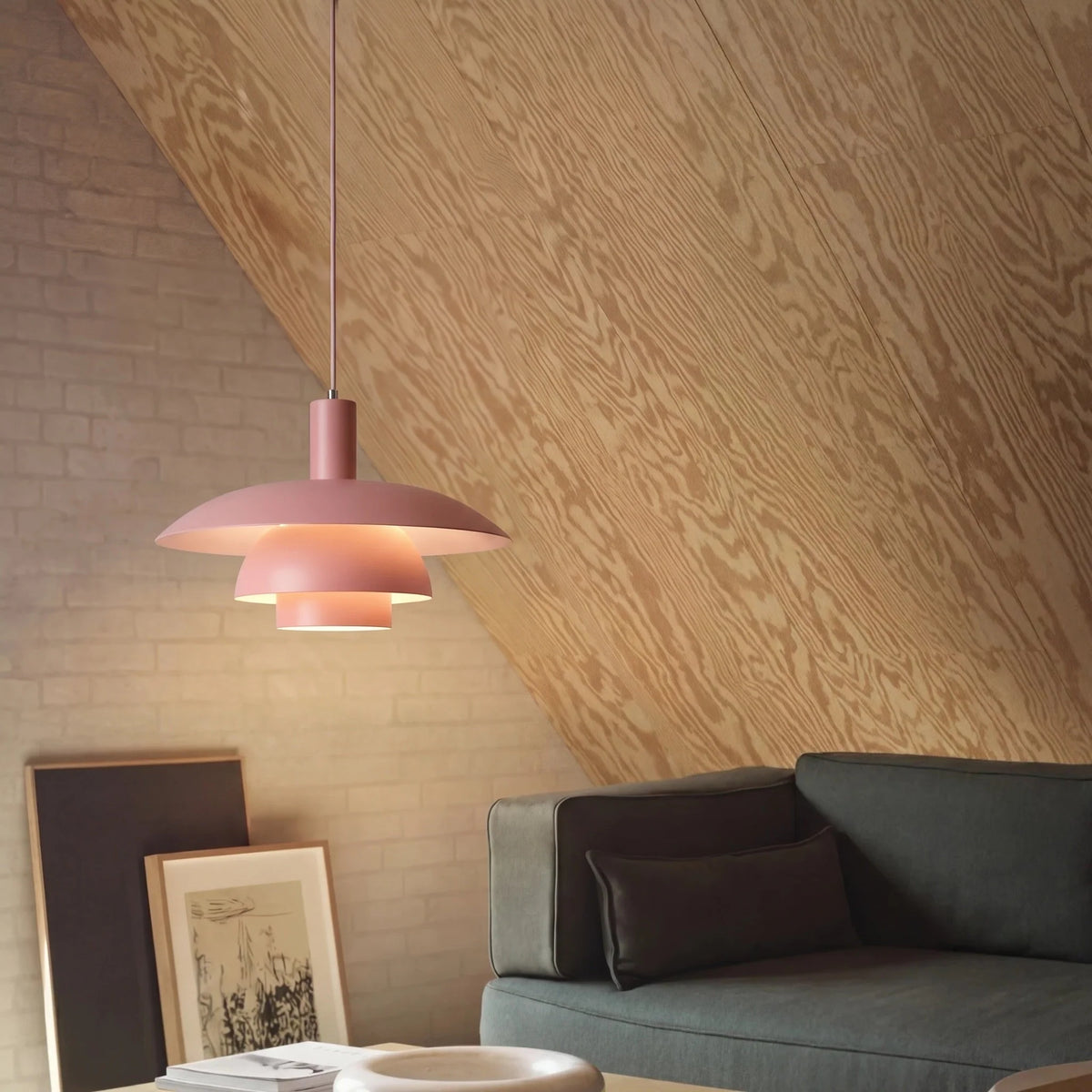 Pendant Light Dimmable Integrated LED Metal Construction