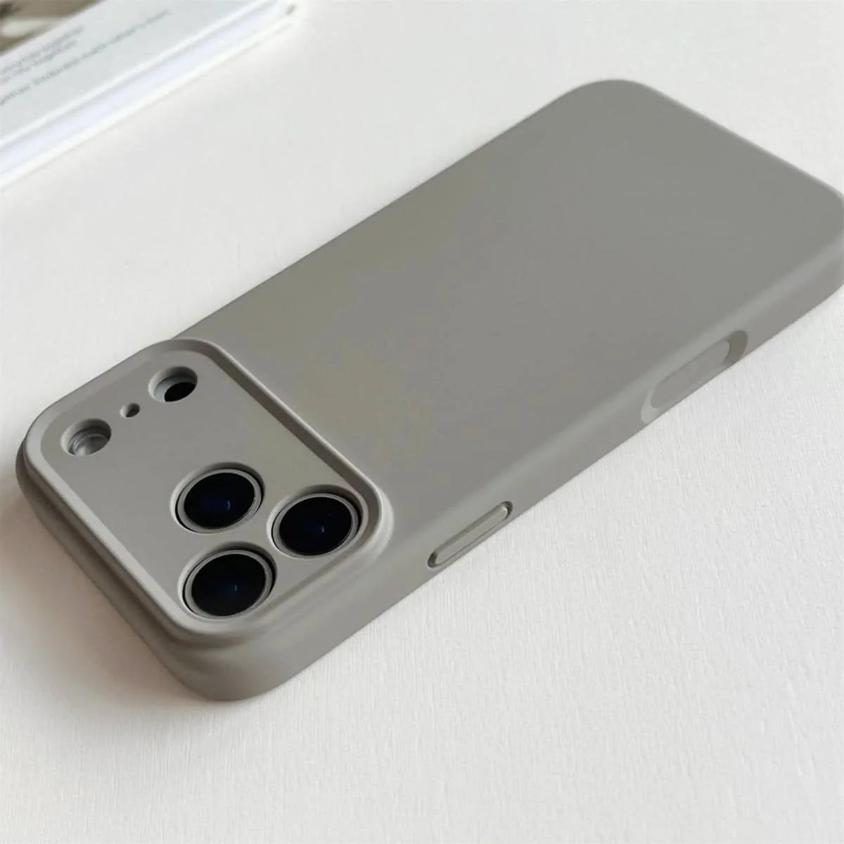 Phone Case Slim Shock-Absorbing Soft-Touch Grip