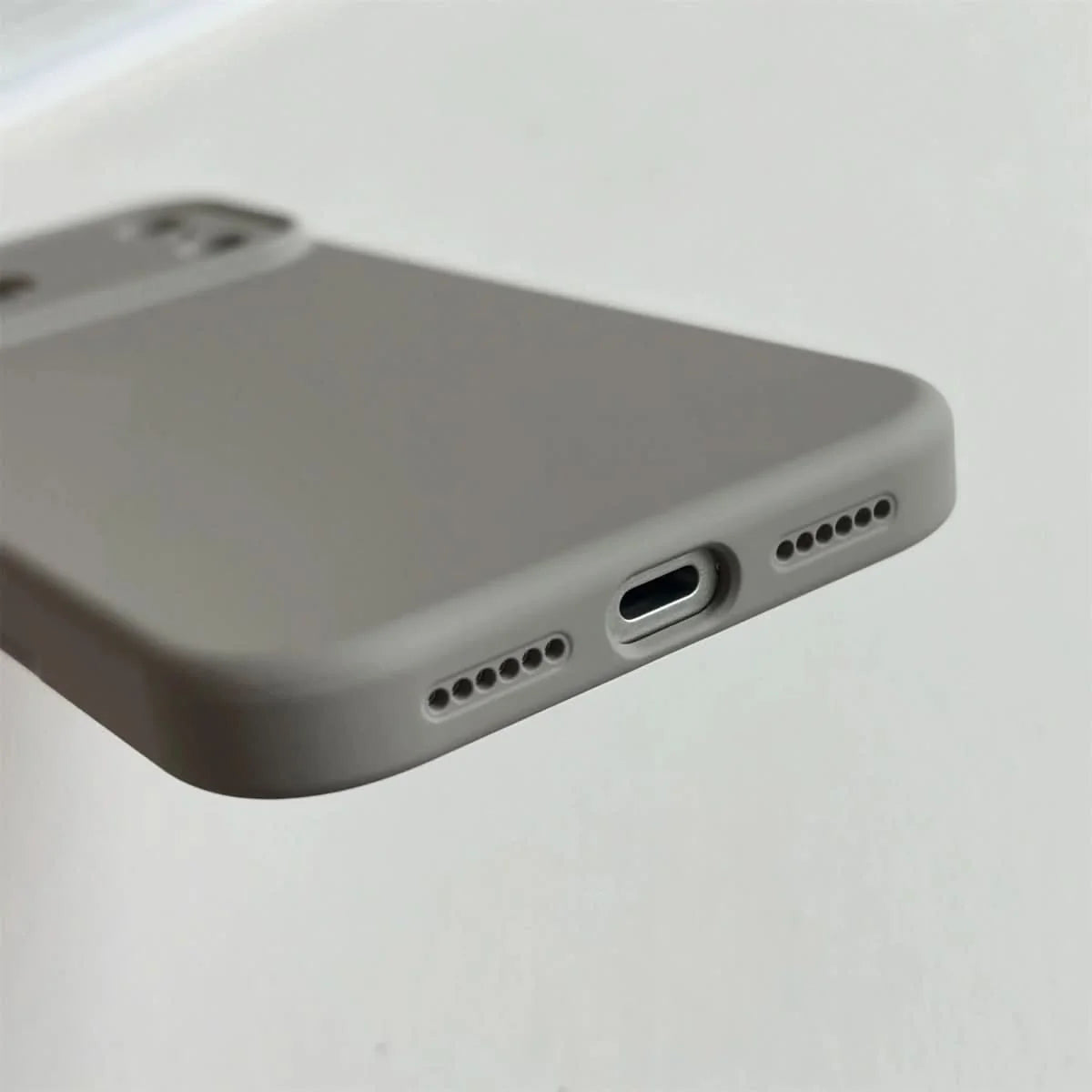 Phone Case Slim Shock-Absorbing Soft-Touch Grip