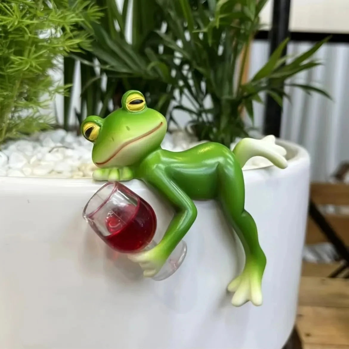 Plant Pot Hanger Frog Figurine Resin Pot-Rim Decor