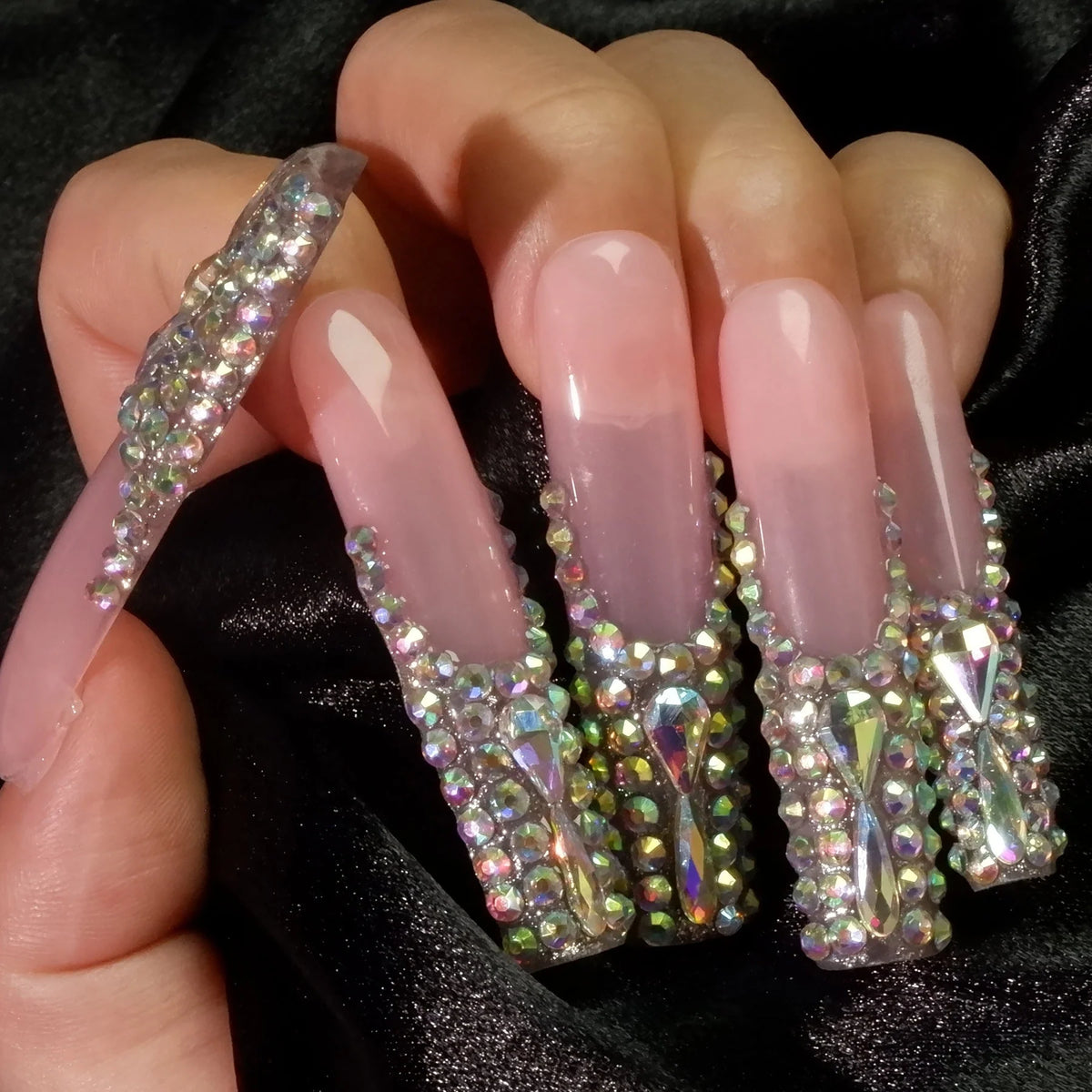 Press-On Nails 3D Design Sparkling Gem Accents Easy Application