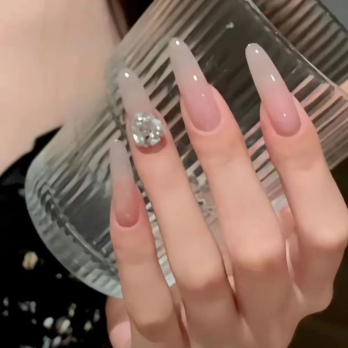 Press-On Nails 3D Embellished Designs Easy Application S and M Sizes