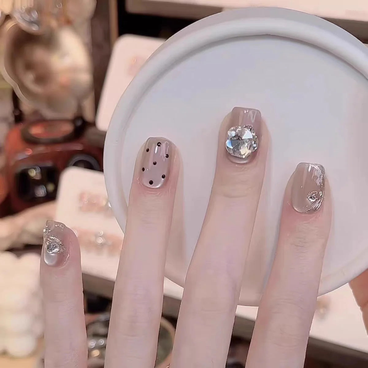 Press-On Nails 3D Embellished Designs Easy Application S and M Sizes