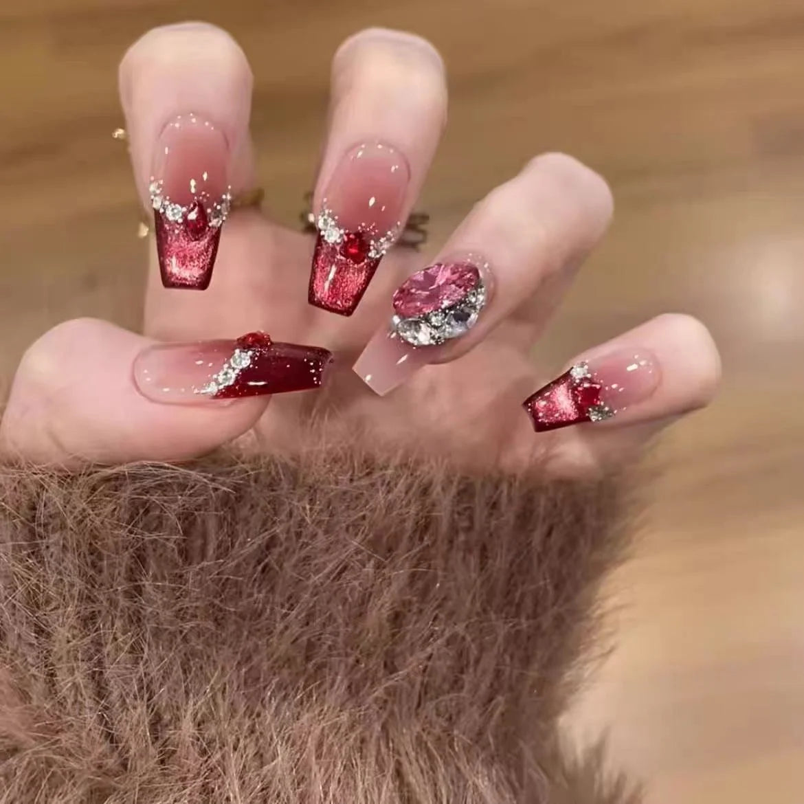 Press-On Nails 3D Embellished Designs Easy Application S and M Sizes