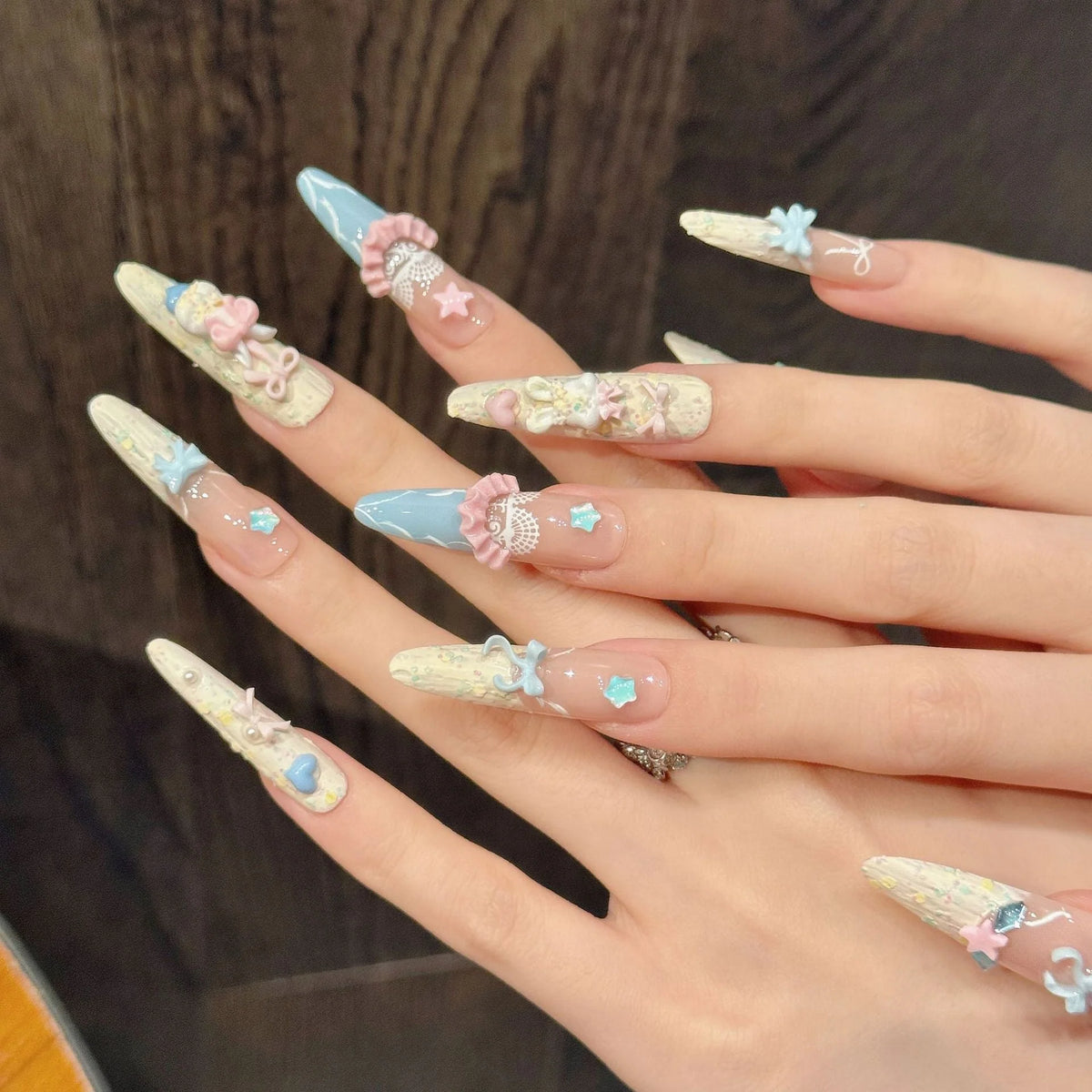 Press-On Nails 3D Floral & Star Design