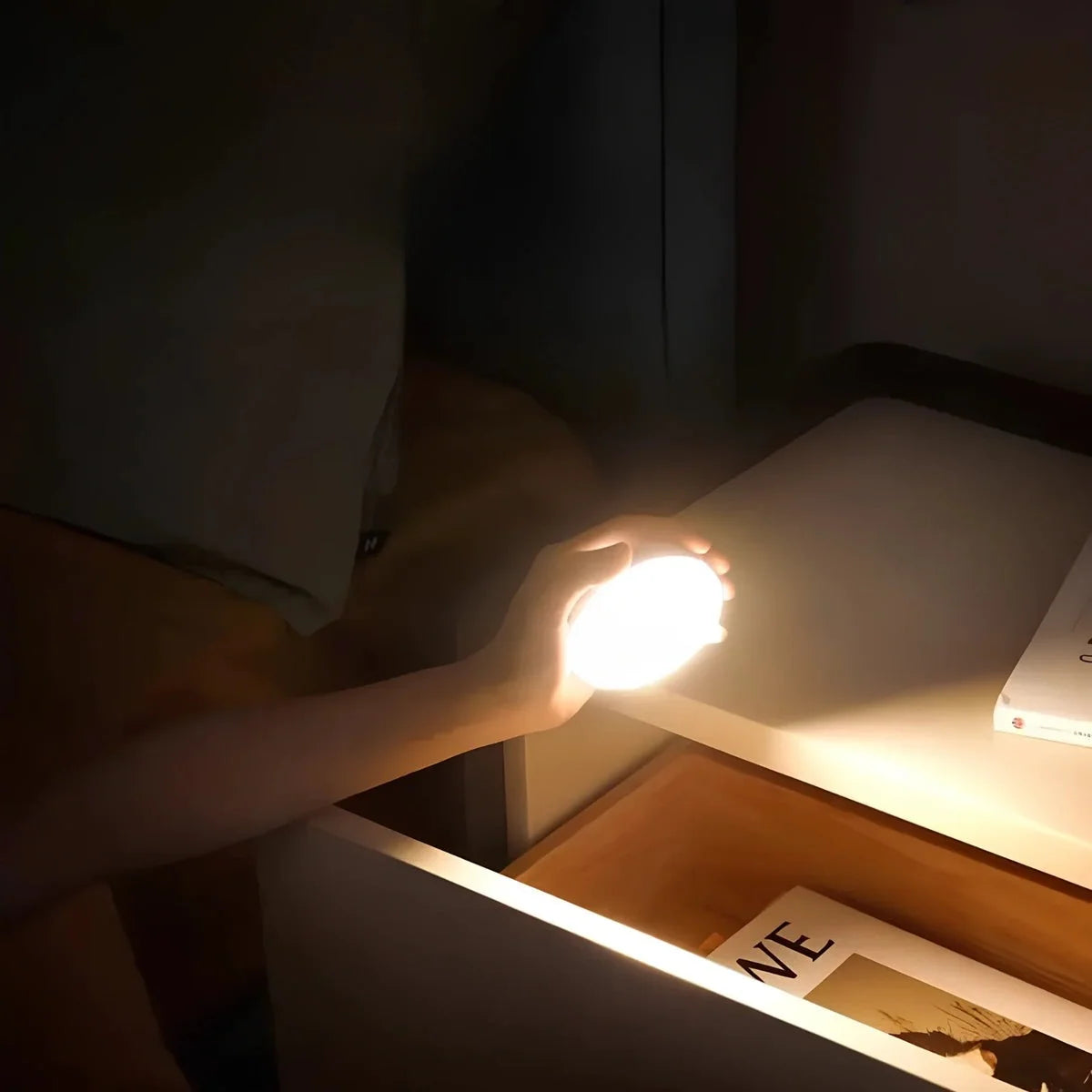 Puck Light Motion Sensor USB Rechargeable Stick-On Mounting