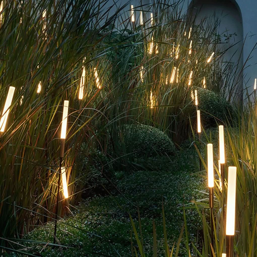 Solar Garden Lights Reed-Style Solar-Powered Weatherproof LED