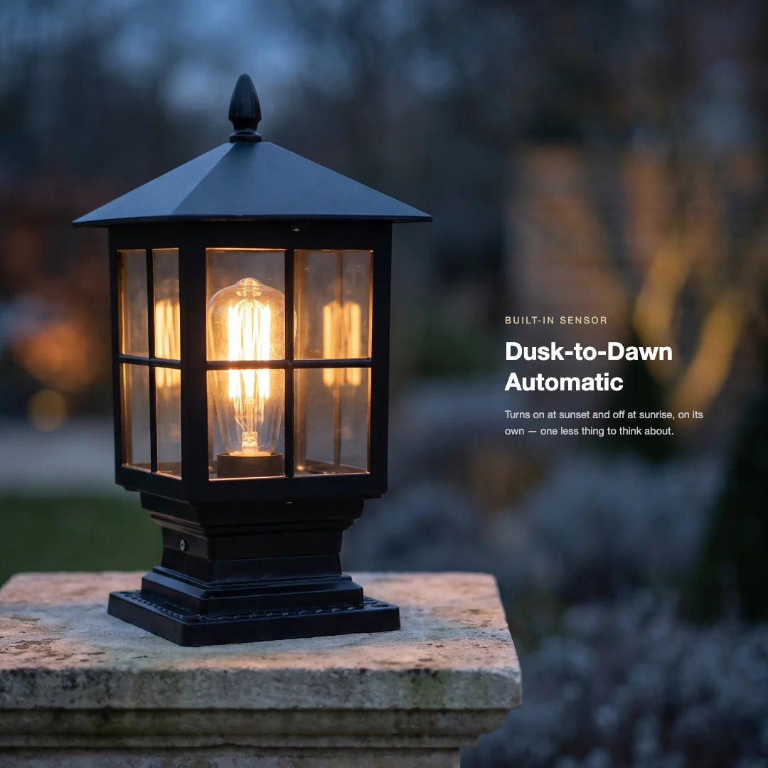Solar Post Light Solar-Powered Dusk-to-Dawn Sensor IP65