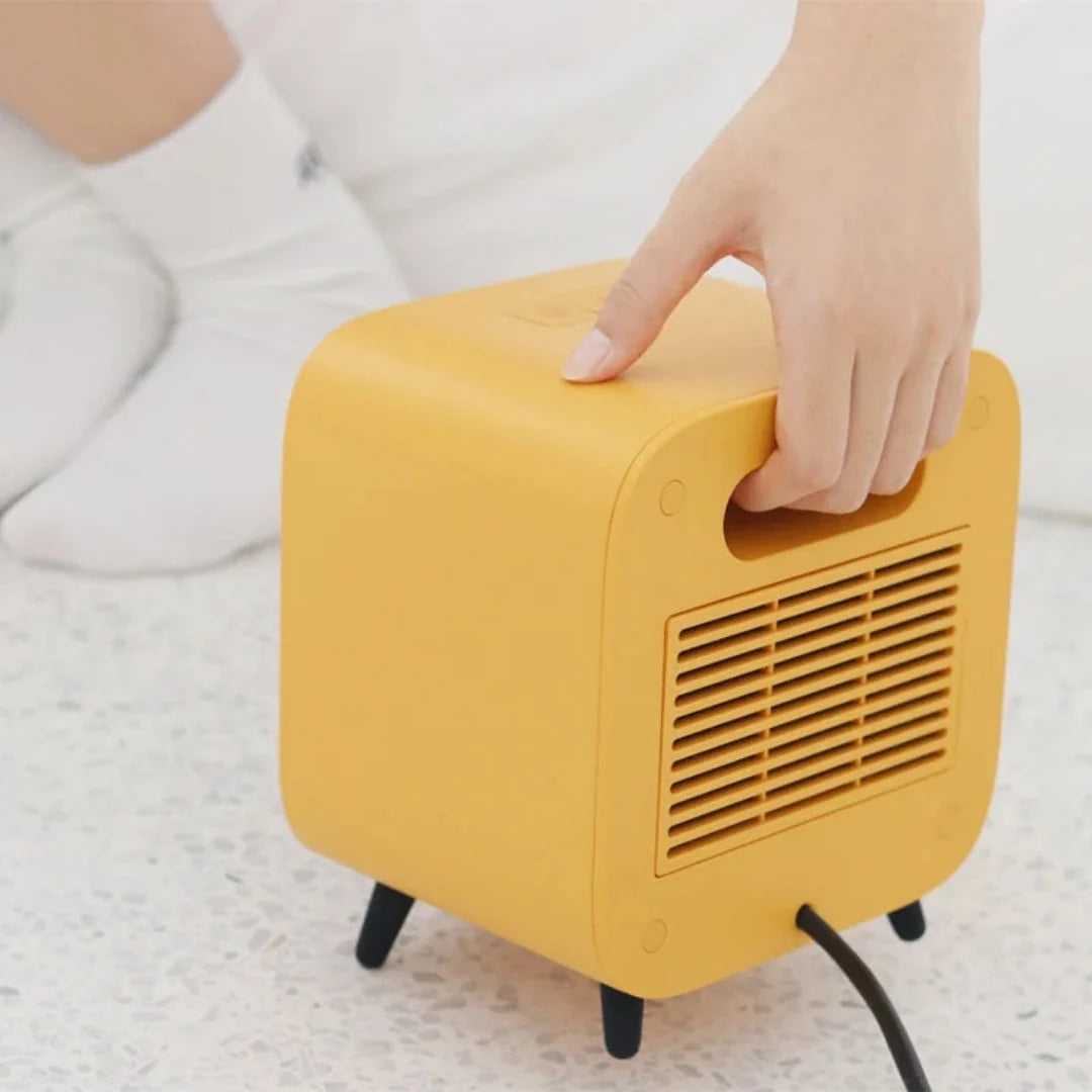 Space Heater Compact 700W Fan-Assisted Airflow