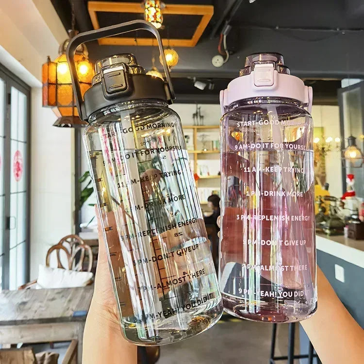 Sports Water Bottle Integrated Straw Time Markings 2L Capacity