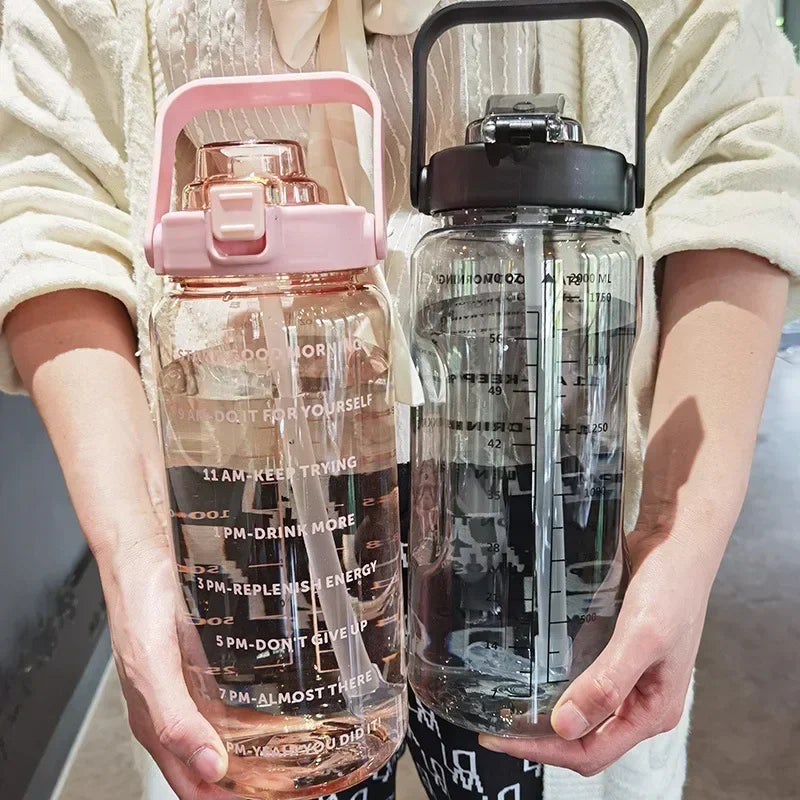 Sports Water Bottle Integrated Straw Time Markings 2L Capacity