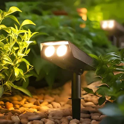 Spotlight Solar Adjustable Zoom 10-12 Hour Runtime