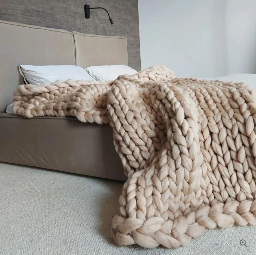 Throw Blanket Hand-Knitted Natural Fiber All-Season