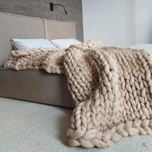 Throw Blanket Hand-Knitted Natural Fiber All-Season