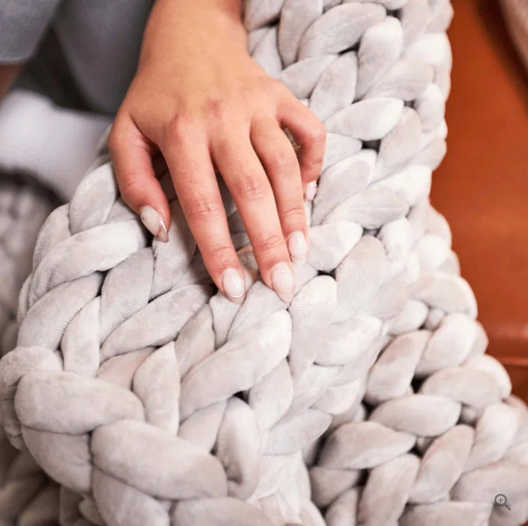 Throw Blanket Hand-Knitted Natural Fiber All-Season