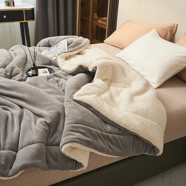 Throw Blanket Quilted Flannel Fleece Sherpa Lining Machine Washable