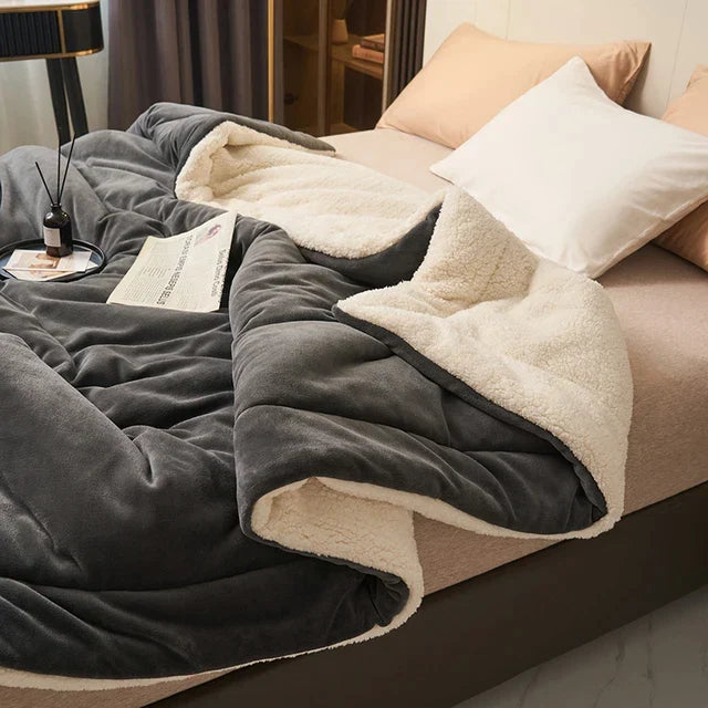 Throw Blanket Quilted Flannel Fleece Sherpa Lining Machine Washable