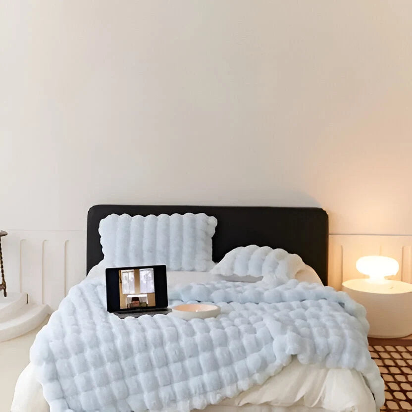 Throw Blanket Velvety Plush Lightweight Machine-Washable